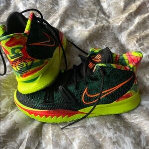 Nike Kyrie 7 Weatherman Alternate